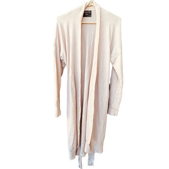 Twelfth Love size L pale pink long lagenlook cardigan. - Picture 2 of 7